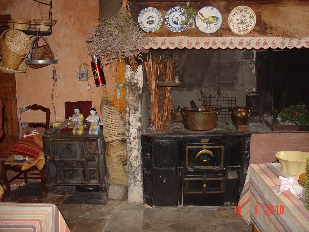 Demeure De Digoine "Chambre D'Hotes" Бур-Сент-Андеоль Екстер'єр фото